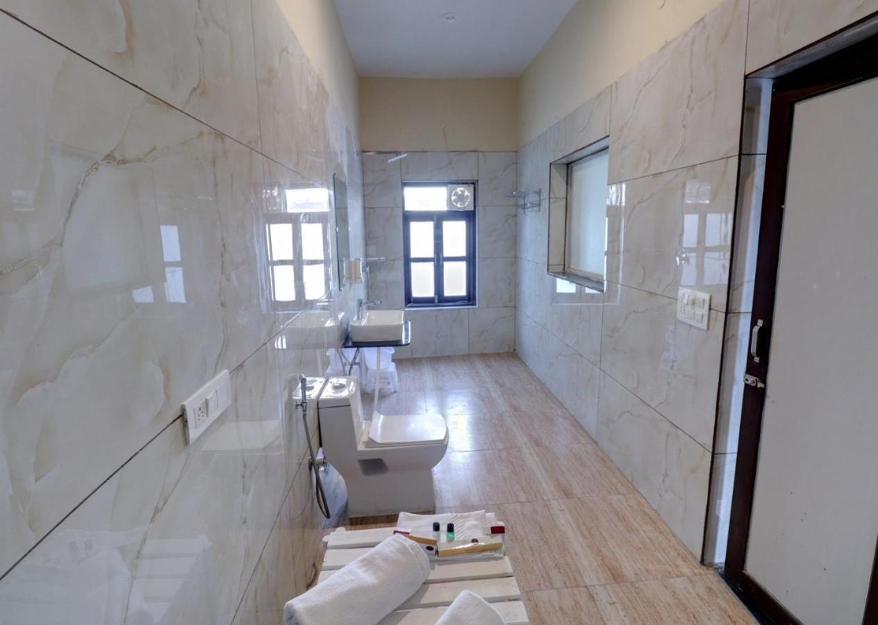 Keshav Resort Udaipur Exterior foto
